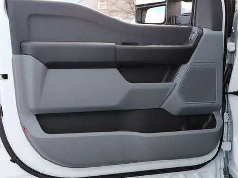 Used 2024 Ford F550 4x4 Regular Cab Super Duty image 21