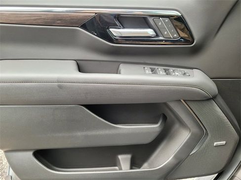 New 2025 Chevrolet Tahoe Premier w/ Sun And Tow Package image 22