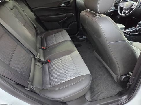 Used 2025 Chevrolet Trax LT w/ Driver Confidence Package FWD image 14