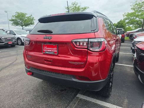 Used 2025 Jeep Compass Trailhawk AWD/4WD image 5