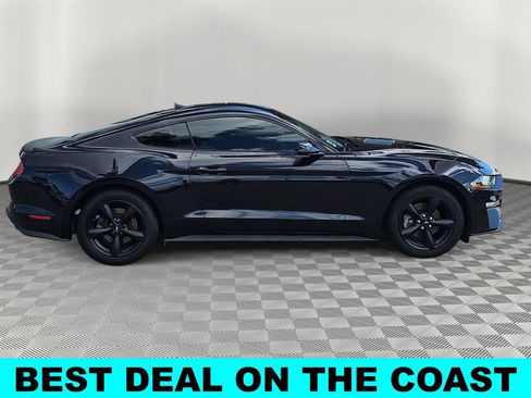 Used 2022 Ford Mustang Coupe RWD image 2