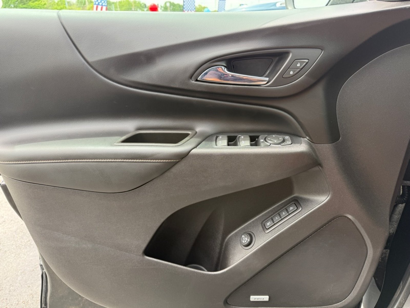 Used 2019 Chevrolet Equinox Premier FWD image 36