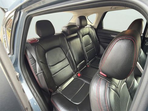 Used 2021 MAZDA CX-5 Carbon Edition image 10