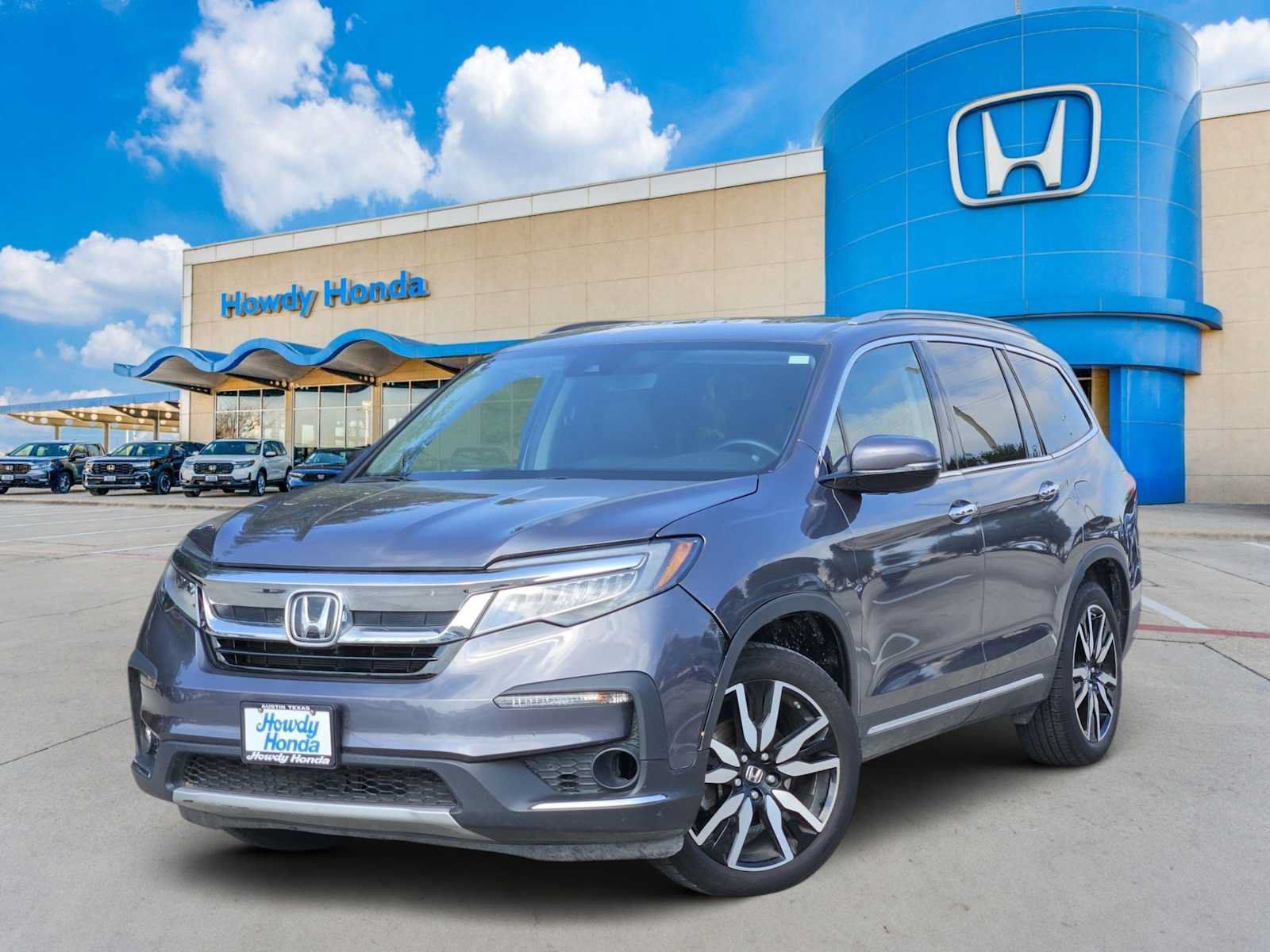 Used 2022 Honda Pilot Touring image 1