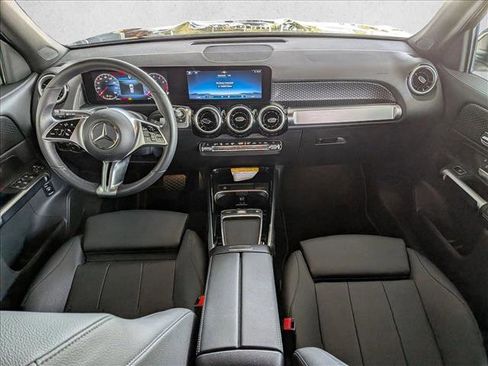 Certified 2025 Mercedes-Benz GLB 250 image 16