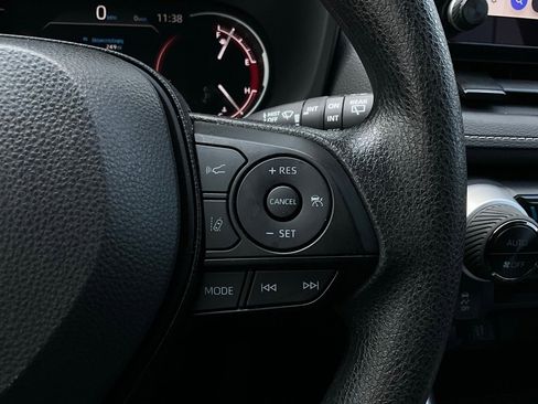 Used 2025 Toyota RAV4 XLE image 35