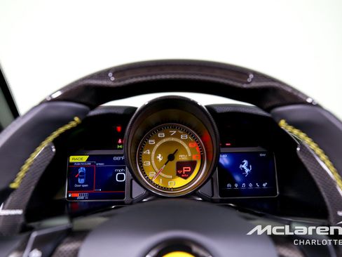 Used 2023 Ferrari 812 GTS RWD image 14
