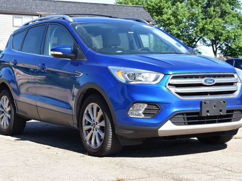 Used 2017 Ford Escape Titanium FWD image 3
