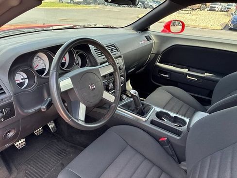 Used 2010 Dodge Challenger R/T RWD image 25
