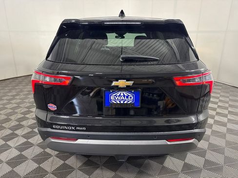 Used 2025 Chevrolet Equinox LT AWD/4WD image 8