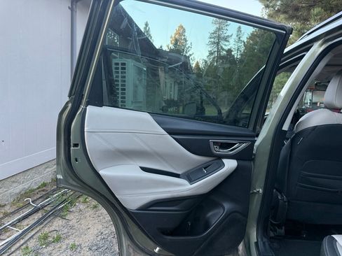 Used 2020 Subaru Forester Limited AWD/4WD image 8