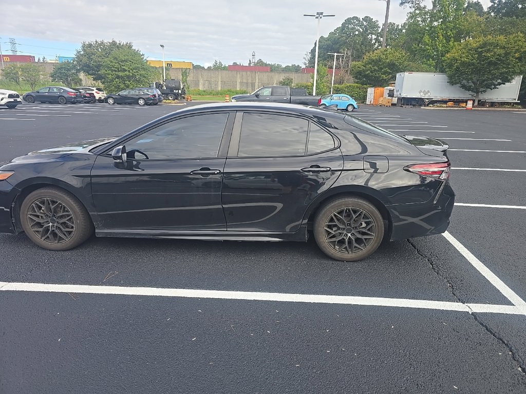 Used 2023 Toyota Camry SE w/ Convenience Package FWD image 8