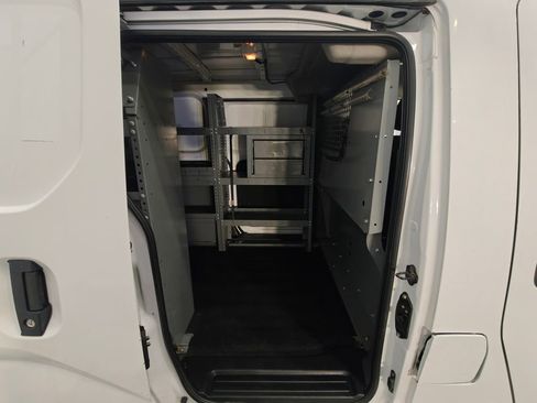 Used 2018 Chevrolet City Express LS image 23