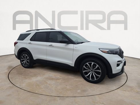 Used 2022 Ford Explorer ST-Line w/ Class IV Trailer Tow Package image 4