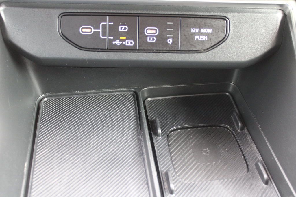 Certified 2025 Kia Carnival EX FWD image 46