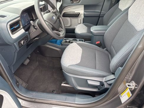 Used 2025 Ford Maverick XLT w/ Equipment Group 302A image 15