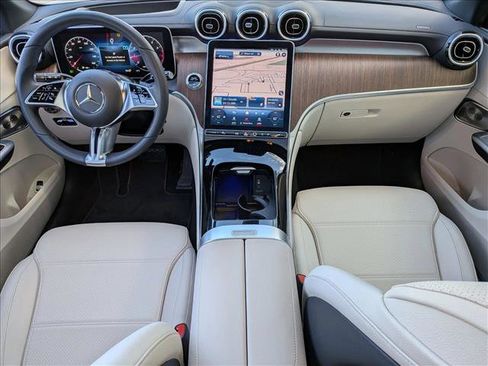 Certified 2024 Mercedes-Benz GLC 300 image 16