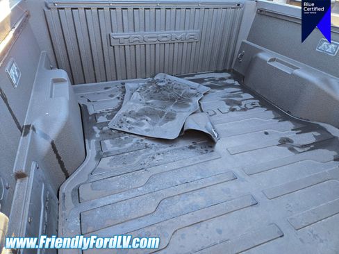 Used 2025 Toyota Tacoma Trailhunter image 13
