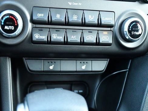 Used 2021 Kia Sportage LX w/ LX AWD Popular Package image 17