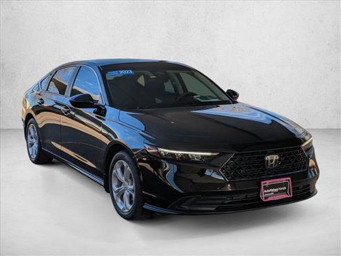 Certified 2023 Honda Accord LX image 3