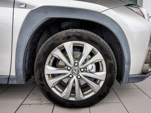 Used 2019 Lexus UX 200 F Sport image 22