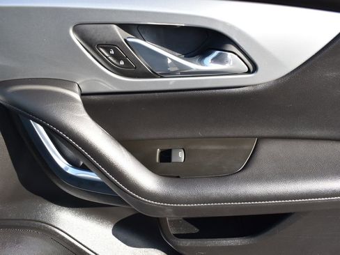 Used 2020 Chevrolet Blazer LT image 15