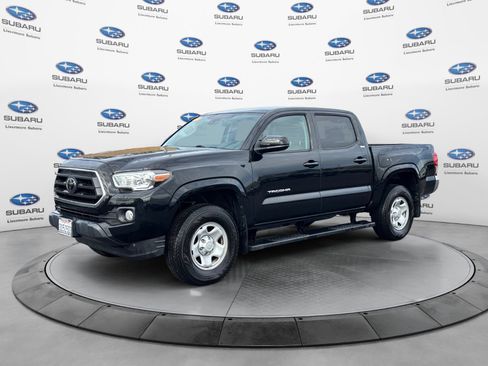 Used 2021 Toyota Tacoma SR5 RWD image 2