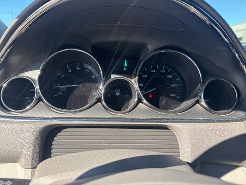 Used 2017 Buick Enclave Leather image 14