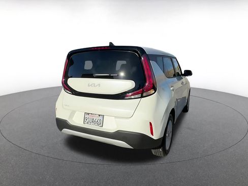 Used 2025 Kia Soul LX w/ LX Technology Package image 14