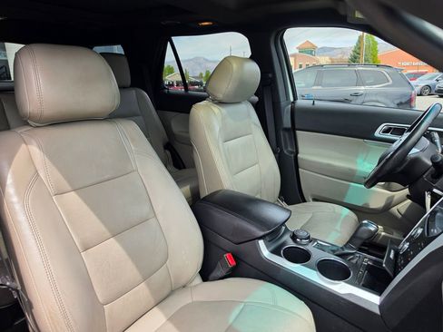Used 2012 Ford Explorer XLT AWD/4WD image 15