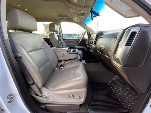 Used 2018 Chevrolet Silverado 1500 LTZ Z71 image 24