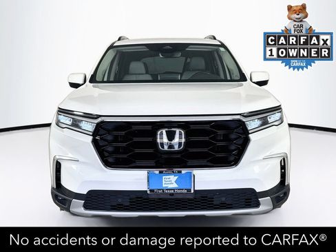 Used 2024 Honda Pilot Touring image 2