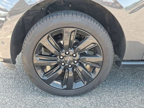 Used 2024 Lincoln Navigator L Black Label AWD/4WD image 33
