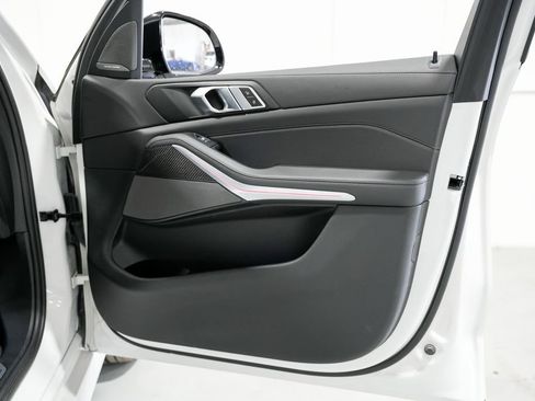 Used 2022 BMW X5 M50i w/ Executive Package image 36