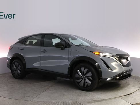 Used 2024 Nissan Ariya AWD image 14