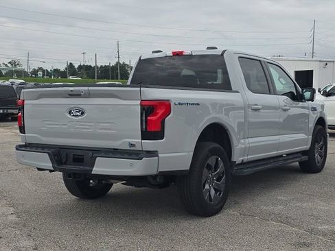 Used 2024 Ford F150 Lightning Flash AWD/4WD image 5