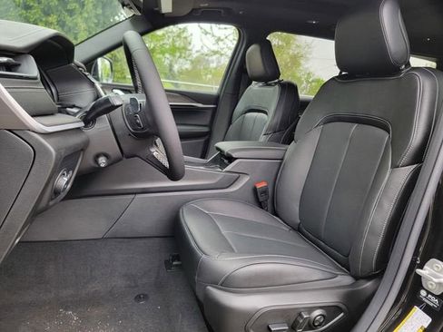 New 2026 Jeep Grand Cherokee L Limited AWD/4WD image 19