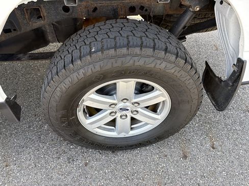 Used 2021 Ford F150 XLT AWD/4WD image 10