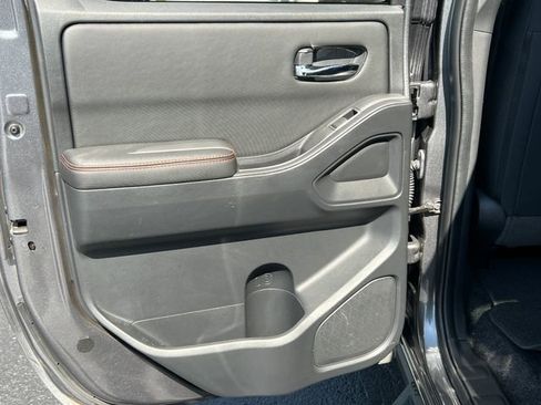 Used 2023 Nissan Frontier PRO-4X AWD/4WD image 40