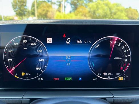 Used 2025 Mercedes-Benz GLE 450e 4MATIC image 23