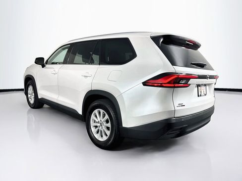 Used 2024 Toyota Grand Highlander AWD image 7