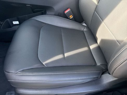 New 2025 Kia EV6 Wind image 9