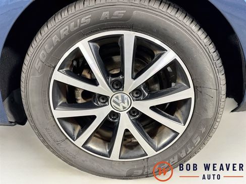 Used 2016 Volkswagen Jetta SE FWD image 34