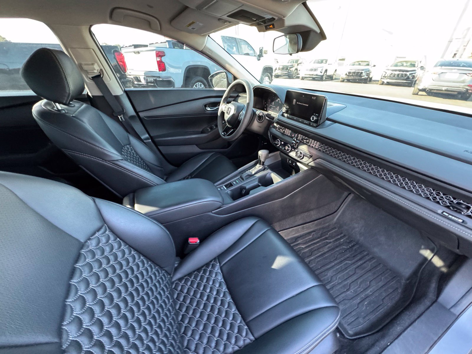 Used 2025 Honda Accord LX image 31