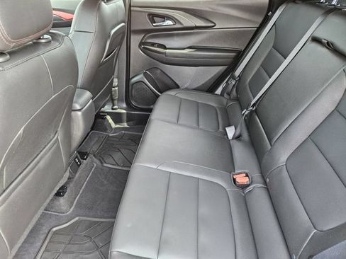Used 2025 Chevrolet TrailBlazer RS w/ Convenience Package FWD image 31