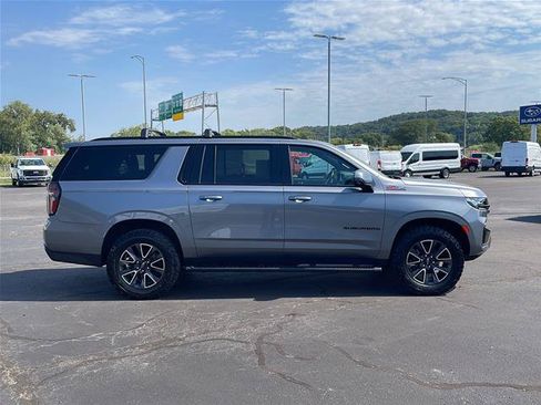 Used 2021 Chevrolet Suburban Z71 w/ Luxury Package AWD/4WD image 6