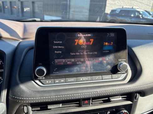 Used 2021 Nissan Rogue S image 7