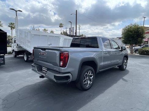 New 2026 GMC Sierra 1500 SLE w/ Preferred Package image 5