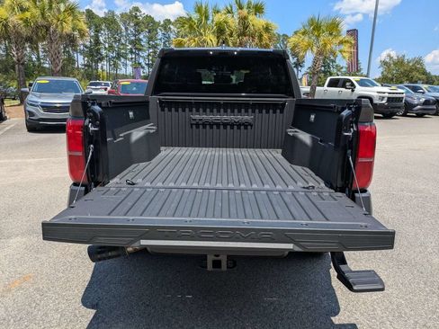 Used 2025 Toyota Tacoma TRD Sport RWD image 13