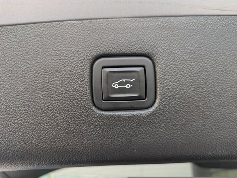 Used 2022 Chevrolet Blazer RS image 14